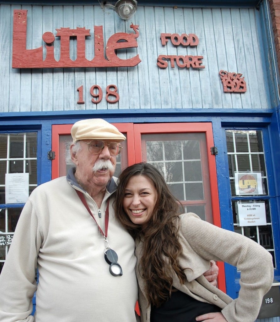 Oraien Catledge is an 80 year old photographer who photographed/documented the people of Cabbagetown from 1978 up through the mid 80's. Shot in Cabbagetown November 16, 2009